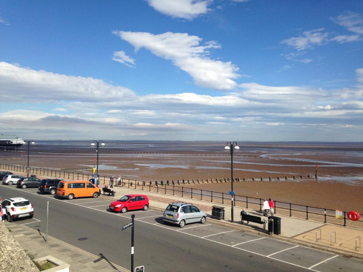 Lovely Little Flat By The Sea In Cleethorpes Kültér fotó